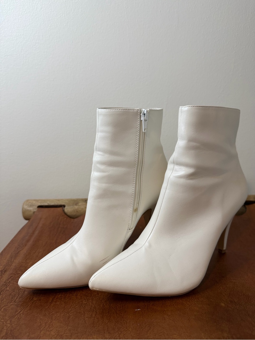 Carlos by Carlos Santana White Pointed Leather Ankle Booties